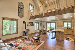 Spectacular Cabin Views, Walk to Swan Lake!
